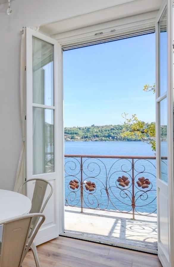 Апартаменти Bellavista - Garda Leisure Сало Екстер'єр фото